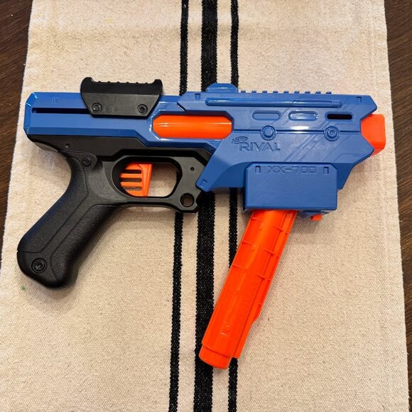 Nerf Rival Finisher XX-700 Blaster - Picture 1 of 2